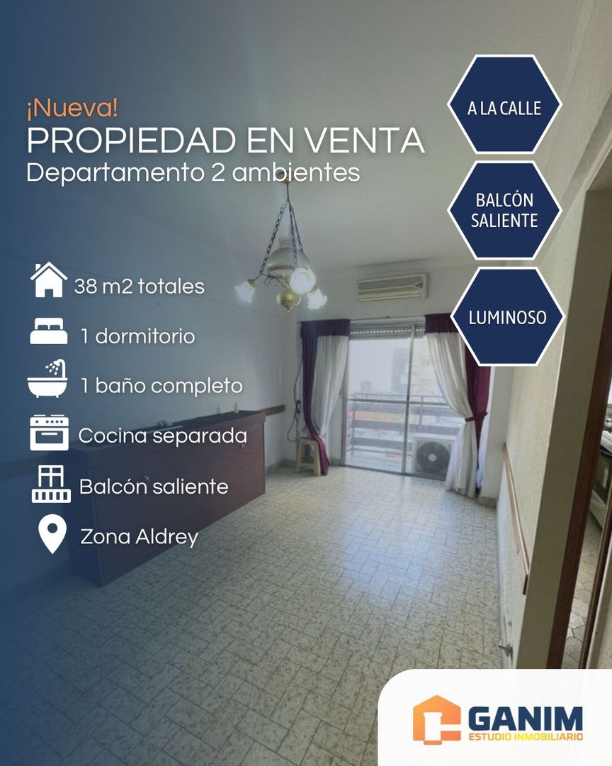 Departamento 2 ambientes con balcon a la calle