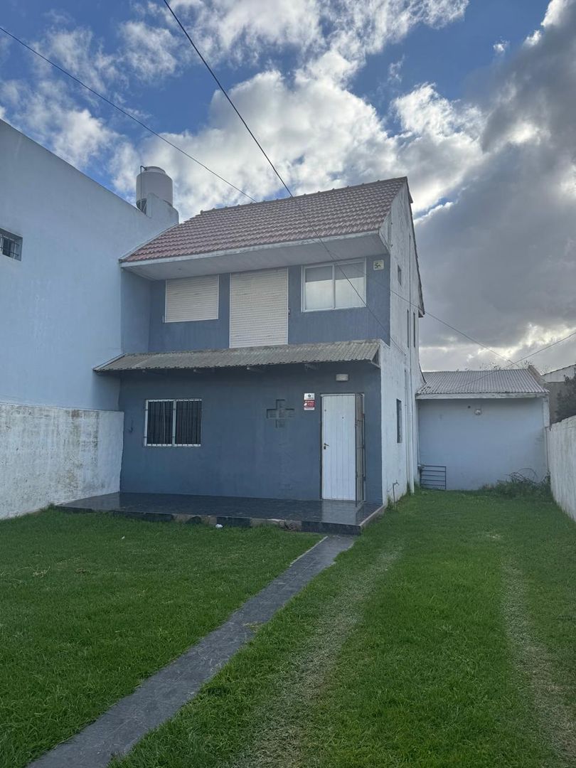 CHALET EN BARRIO ZACAGNINI