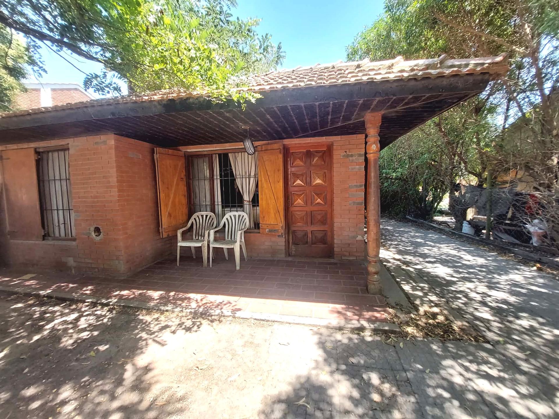 VENTA CHALET CON PARQUE A RECICLAR