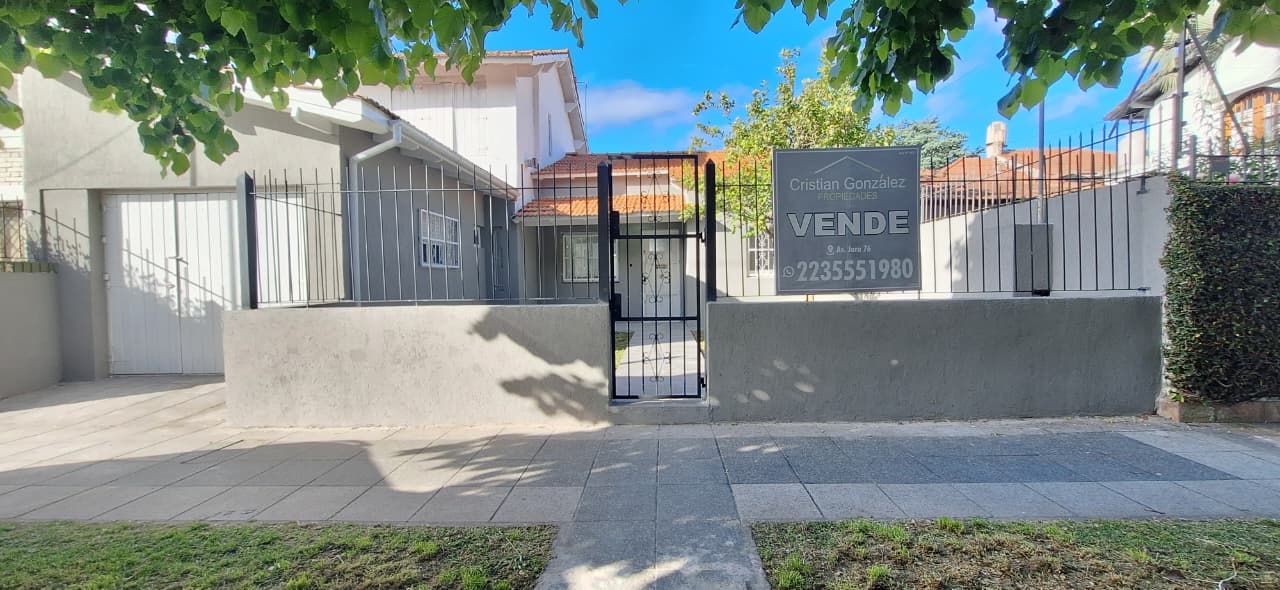 Casa reciclada 3 amb con quincho en Parque Luro