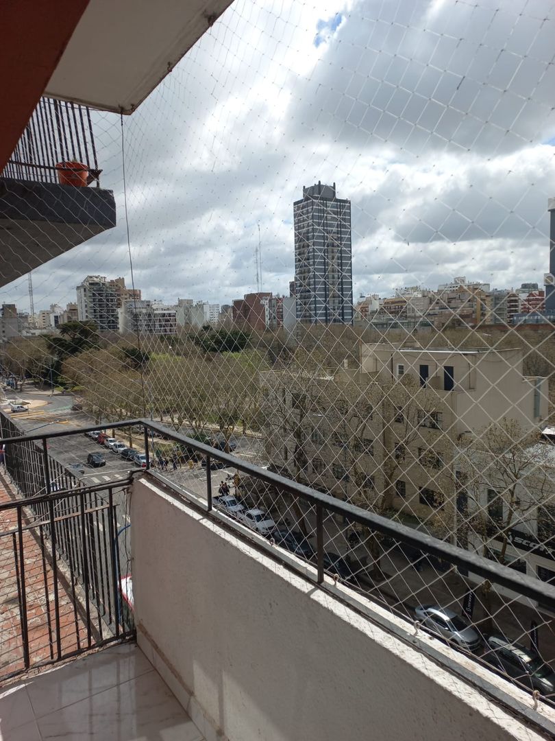 Venta 2 ambientes externo con balcón