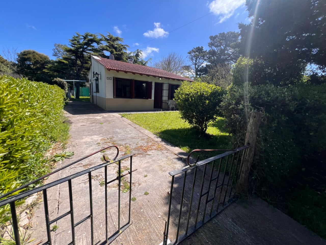 CASA 3 AMBIENTES | LOTE 400 METROS CUADRADOS