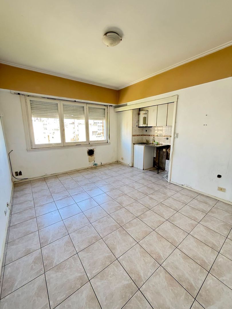 FH Venta monoambiente al frente