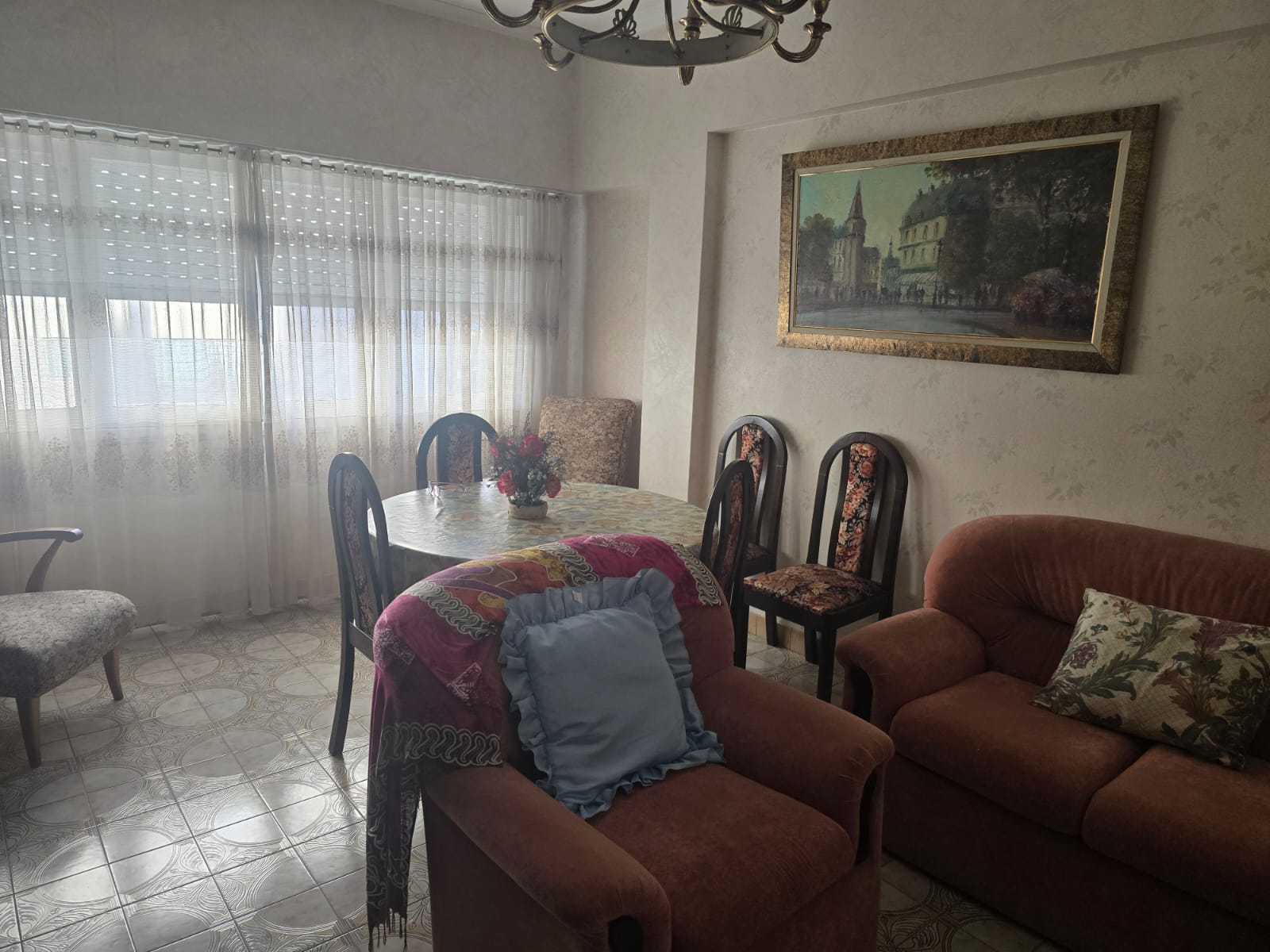 3 Amb. c/Dep. Arenales y Brown