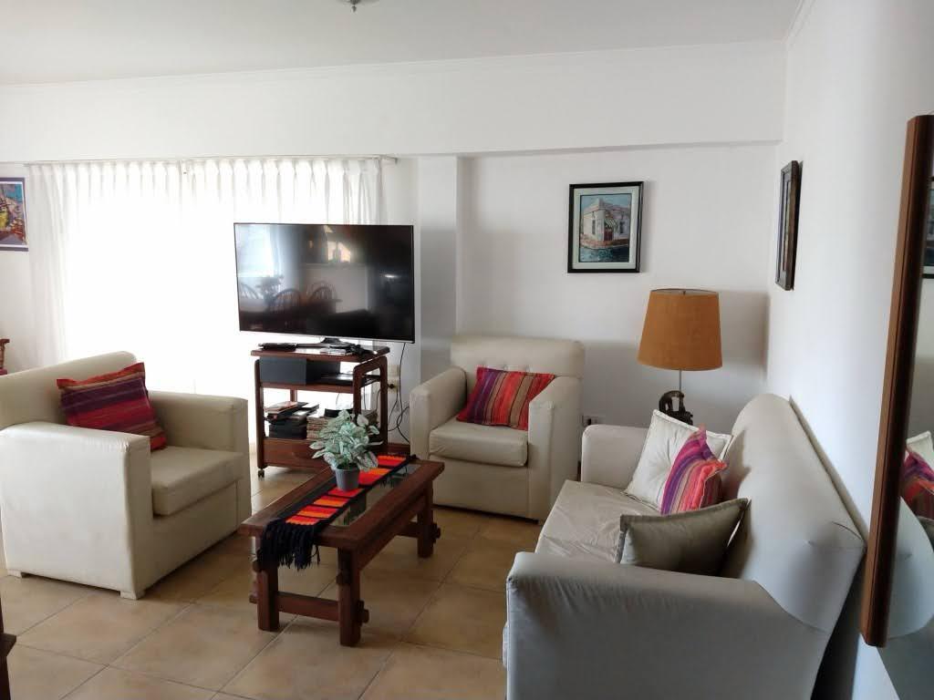 DEPARTAMENTO 4 AMBIENTES CON DEPENDENCIA