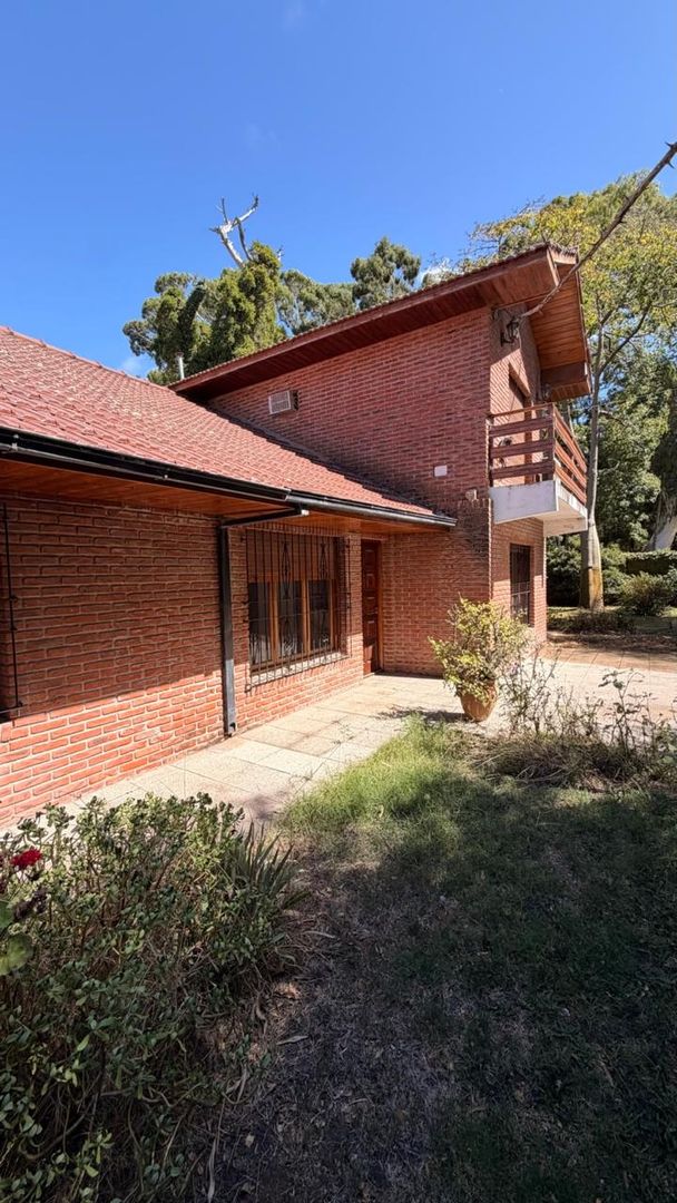 En venta casa 5 amb dos lotes en dos plantas 