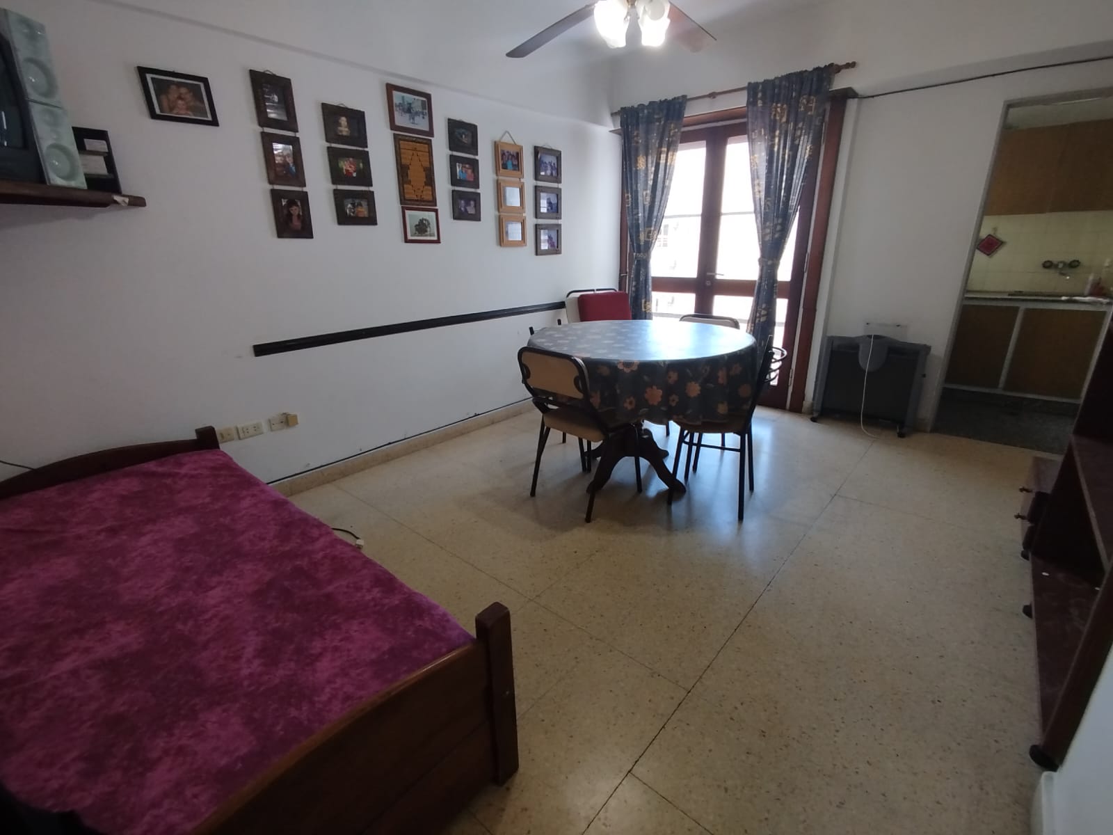 FH Venta departamento ambiente y medio