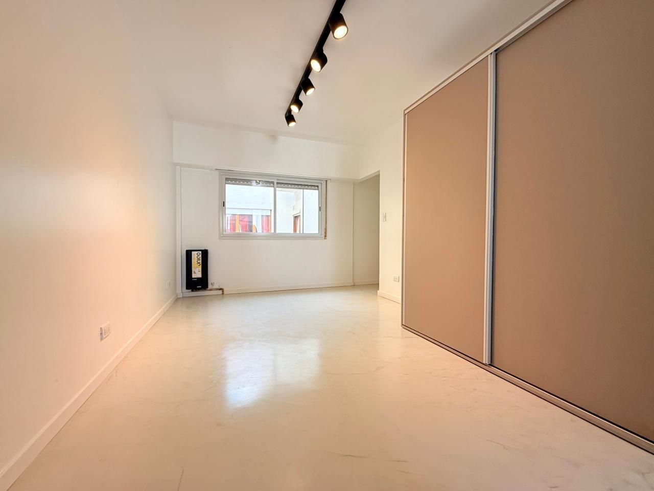 Departamento 1 ambiente al Cfte