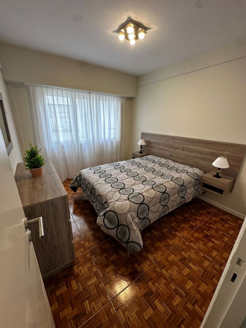 venta depto dos ambientes con balcón a la calle