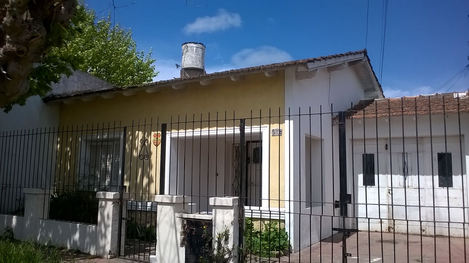 CHALET 3 AMB + DEPTO 2 AMB