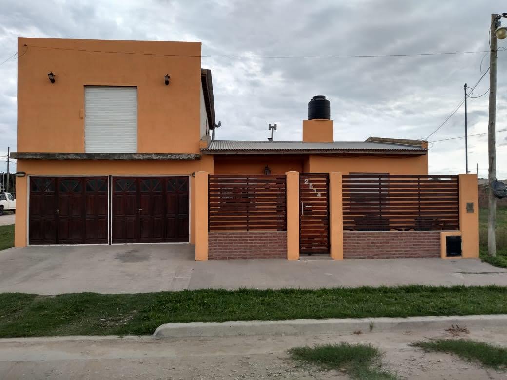 Casa 6 ambientes en Miramar 