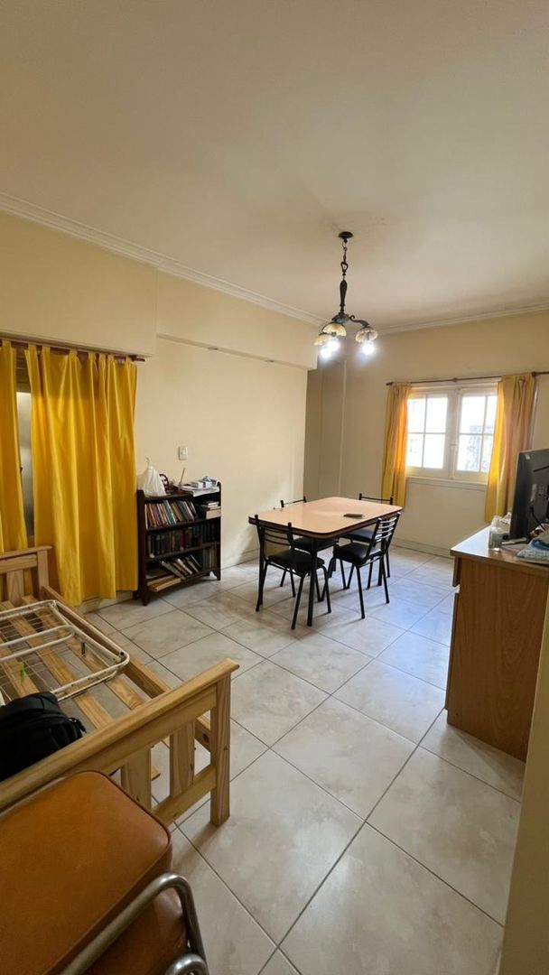 Venta departamento dos ambientes centro 