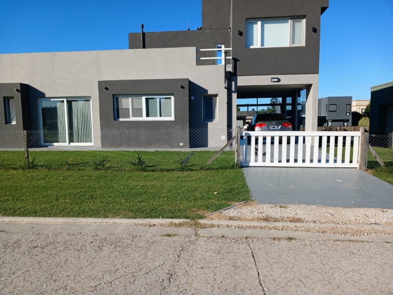 CASA BARRIO PRIVADO TIERRA DEL MAR 4 AMBIENTES