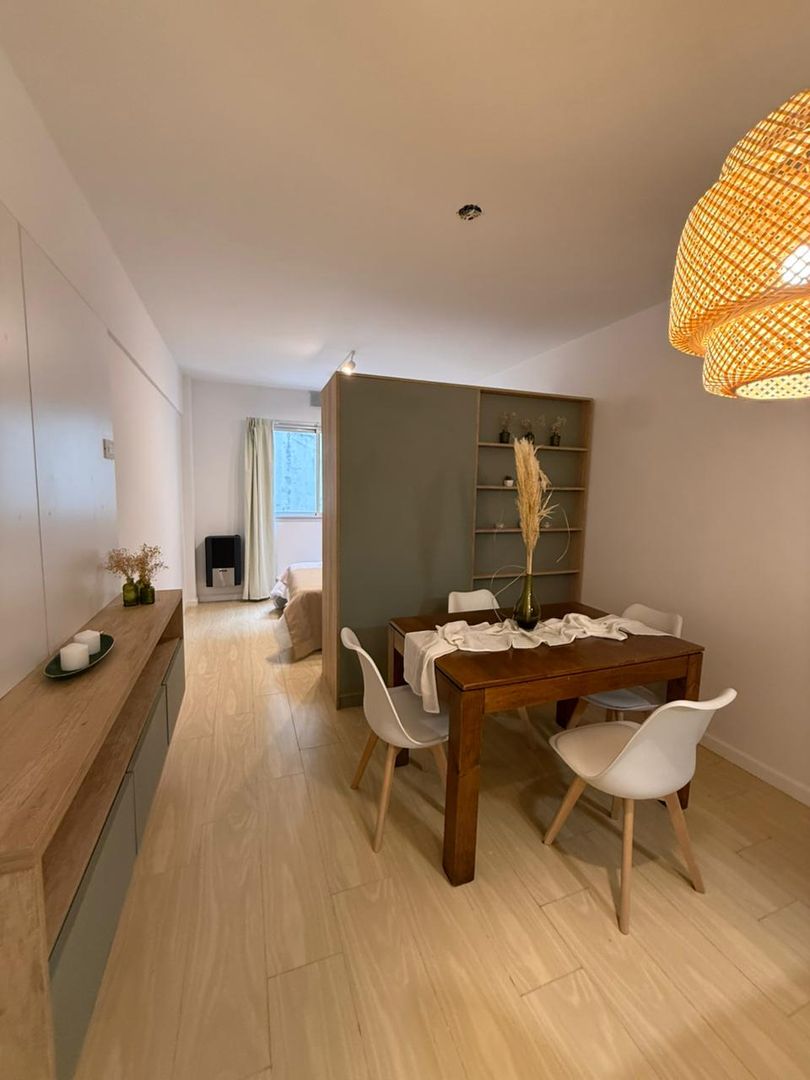 Departamento 1 ambiente con ventanal