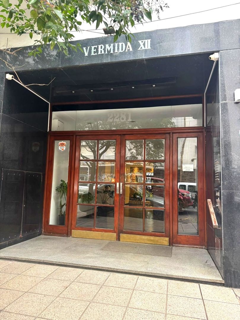 VENTA DEPTO DOS AMB RECICLADO ZONA PLAZA COLON
