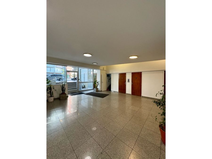  2 AMBIENTES C/ BALCON Y VISTA PARCIAL AL MAR