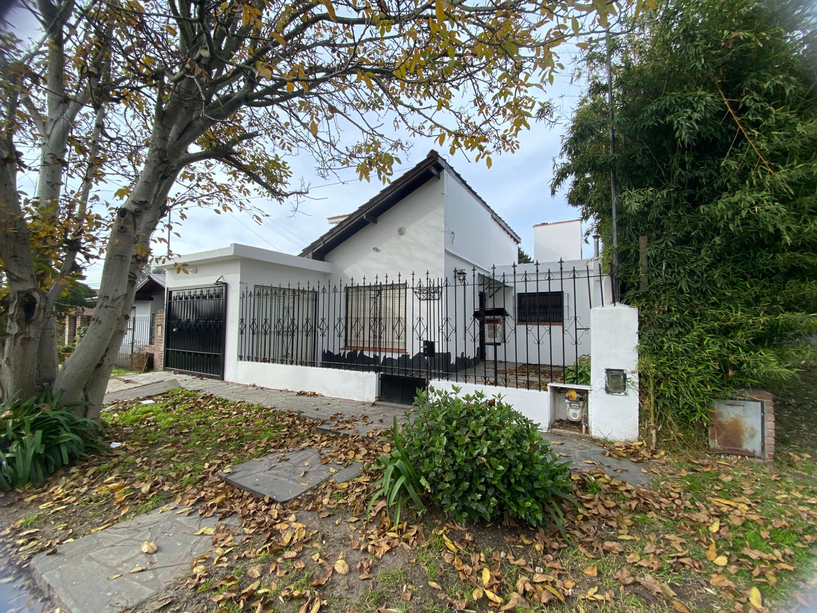 VENTA CASA 4 AMB. C/ PARQUE