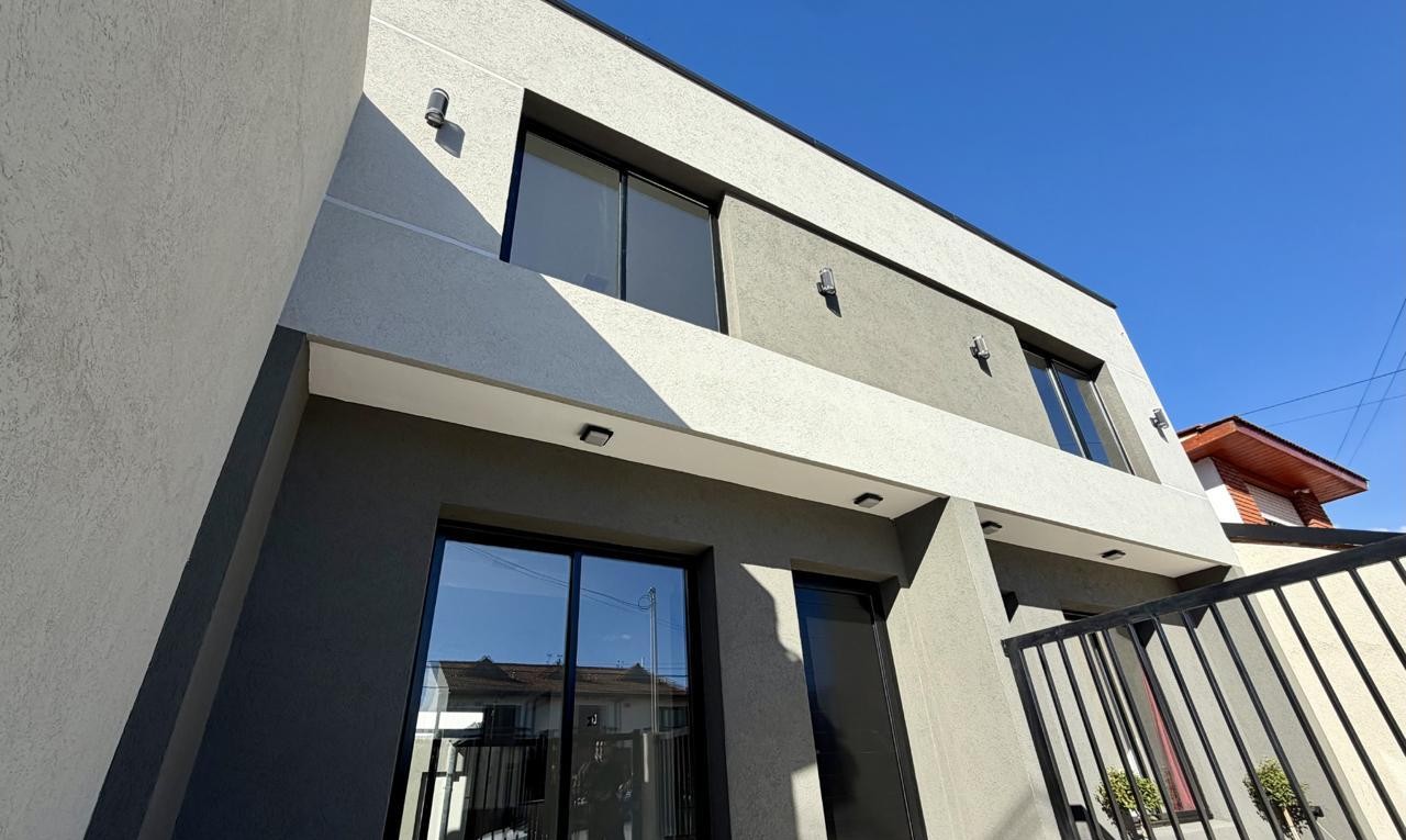 Duplex a estrenar 3 Amb con patio y trotadora 