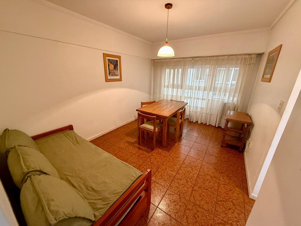 2 AMB. INTERNO LUMINOSO ZONA CENTRO