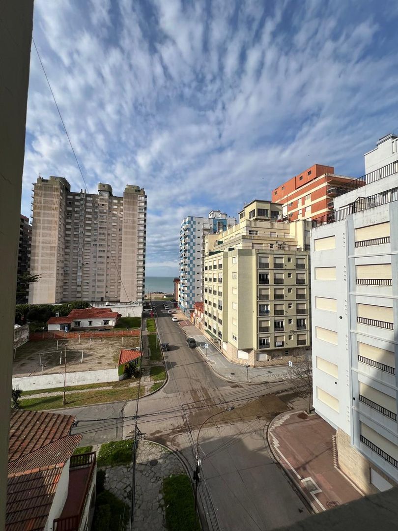 VENTA DEPARTAMENTO 3 AMBIENTES C.19 Y C14 MIRAMAR 