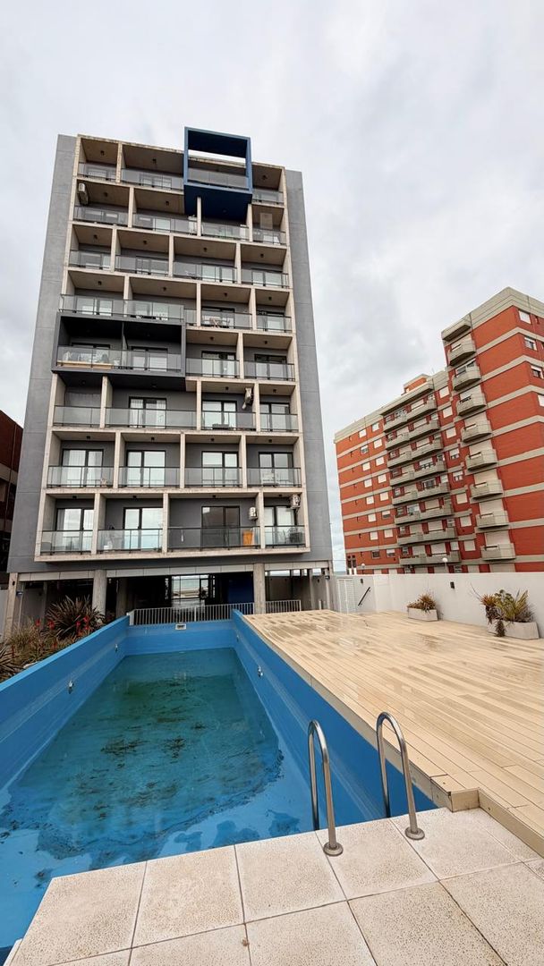 En venta  semipiso frente al mar 2 amb con/esc 82m