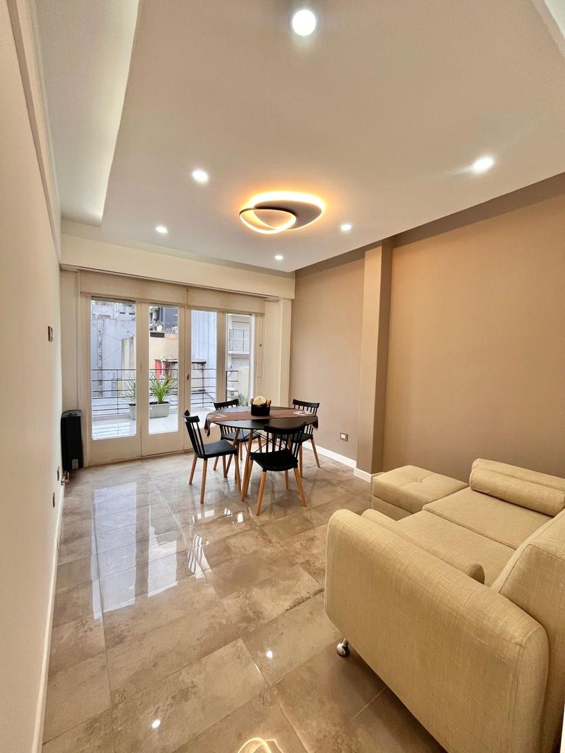 VENTA DEPTO. 2 AMB+ DEP. C/BALCÓN TERRAZA - CENTRO