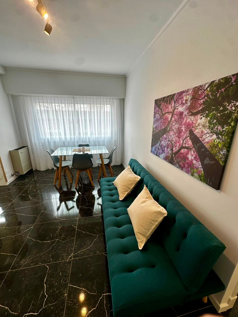 3 AMBIENTES c/ DEP. DE SERVICIO EXTERNO