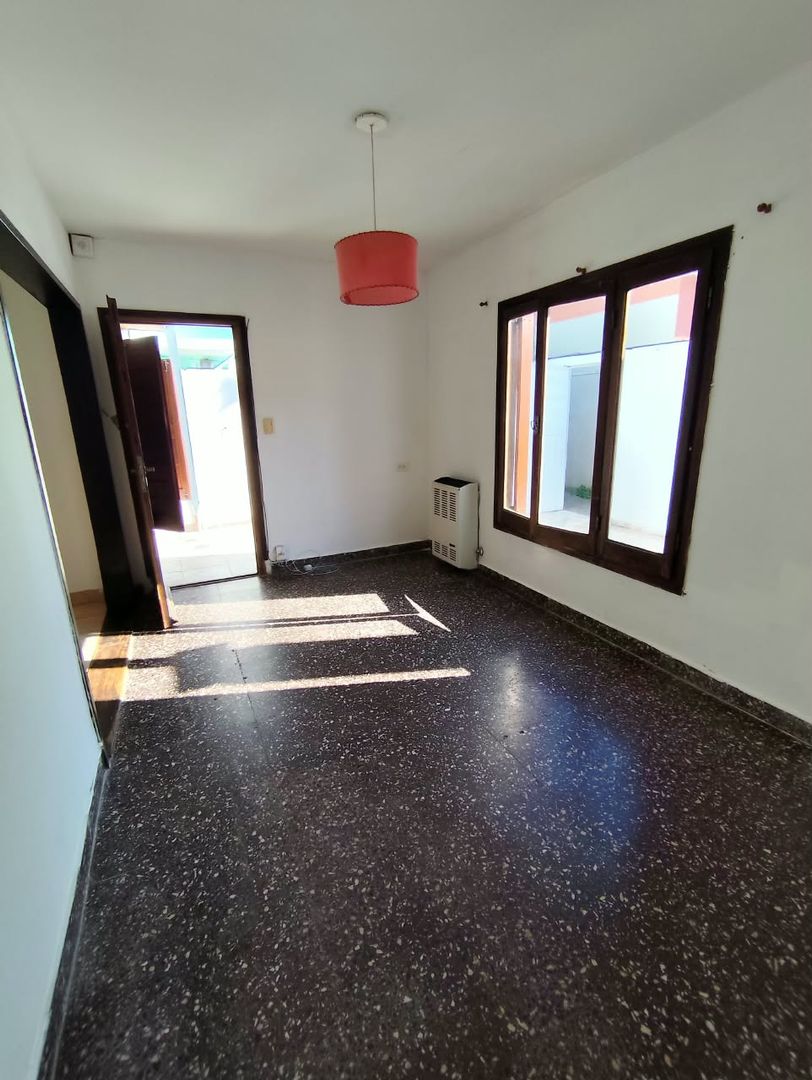 oportunidad 3 amb con patio y parrilla