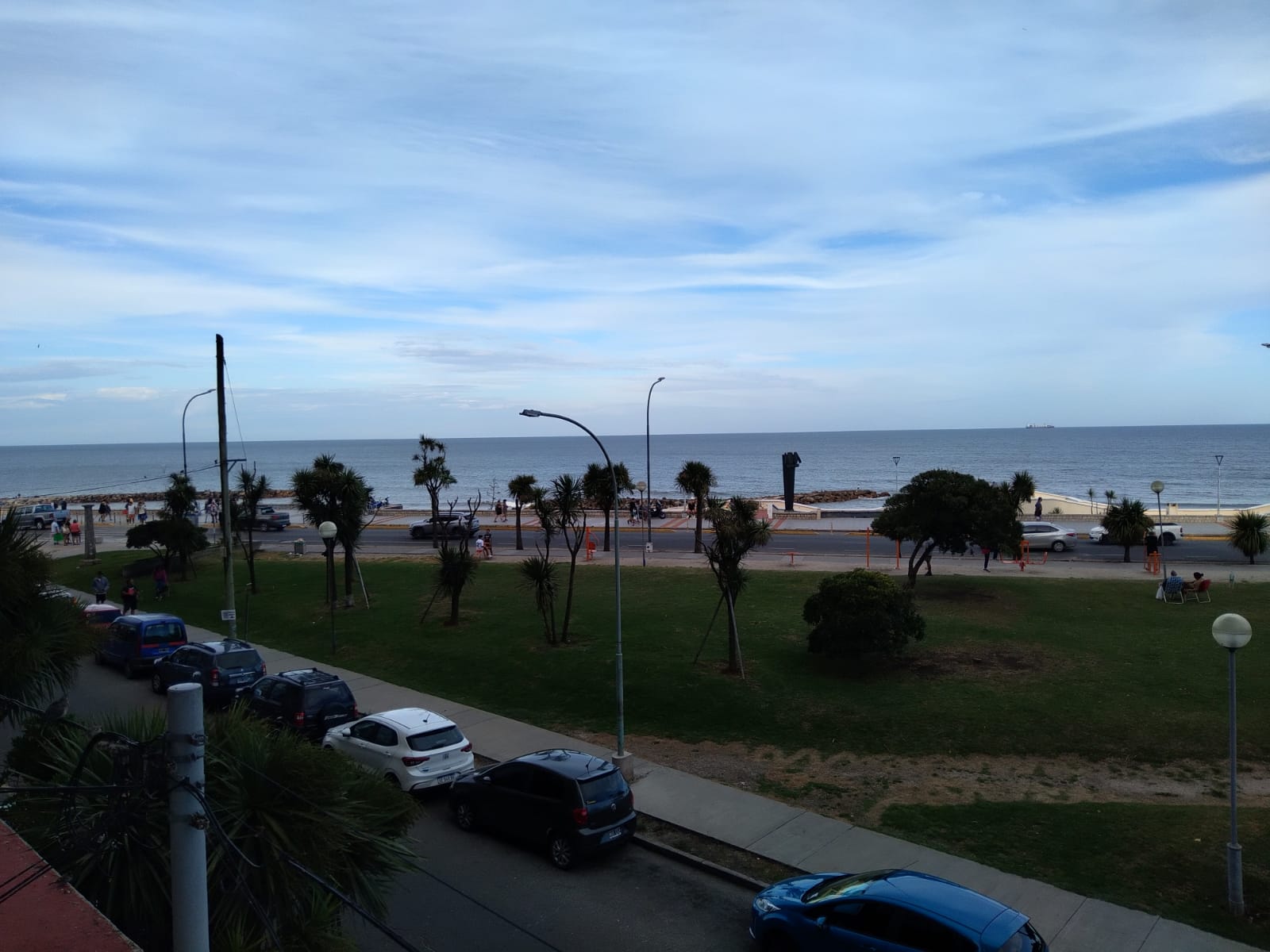 Dto 4 amb vista plena al mar, Cochera Pza.España. 