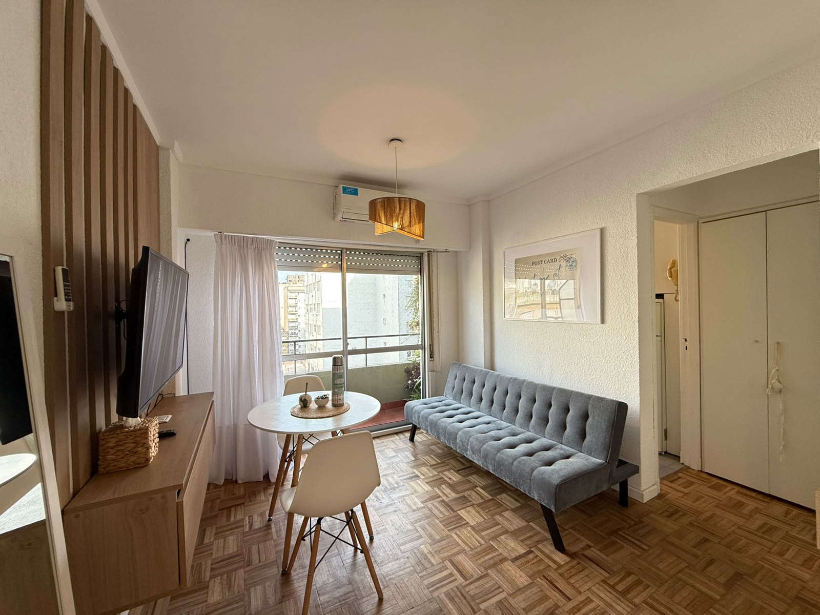 Departamento 1 Amb a la calle con balcon