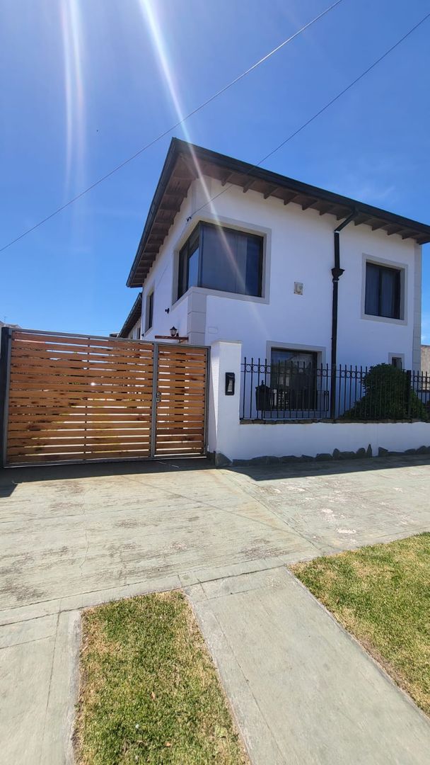 VENTA COMPLEJO DUPLEX MIRAMAR A 1 CUADRA DEL MAR